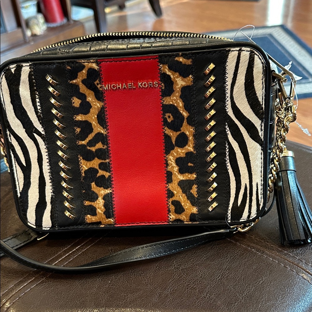 Michael Kors Jet Set black multi camera bag leather. New with tag attached.
